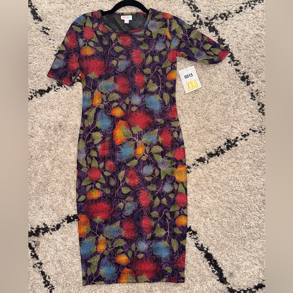 Floral Multicolor Bodycon Dress- NWT LulaRoe Julia style dress- Size XXS